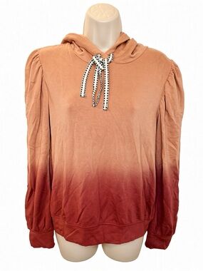The Sundry NWT Size 2 Medium Peach Rust Ombre Hoodie is a stylish and comfortabl